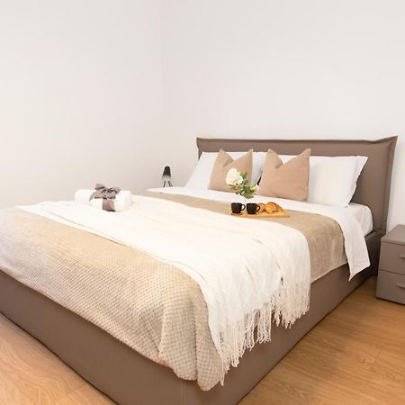 Ihost Apartment - Simonetta 7 Milán Exteriér fotografie
